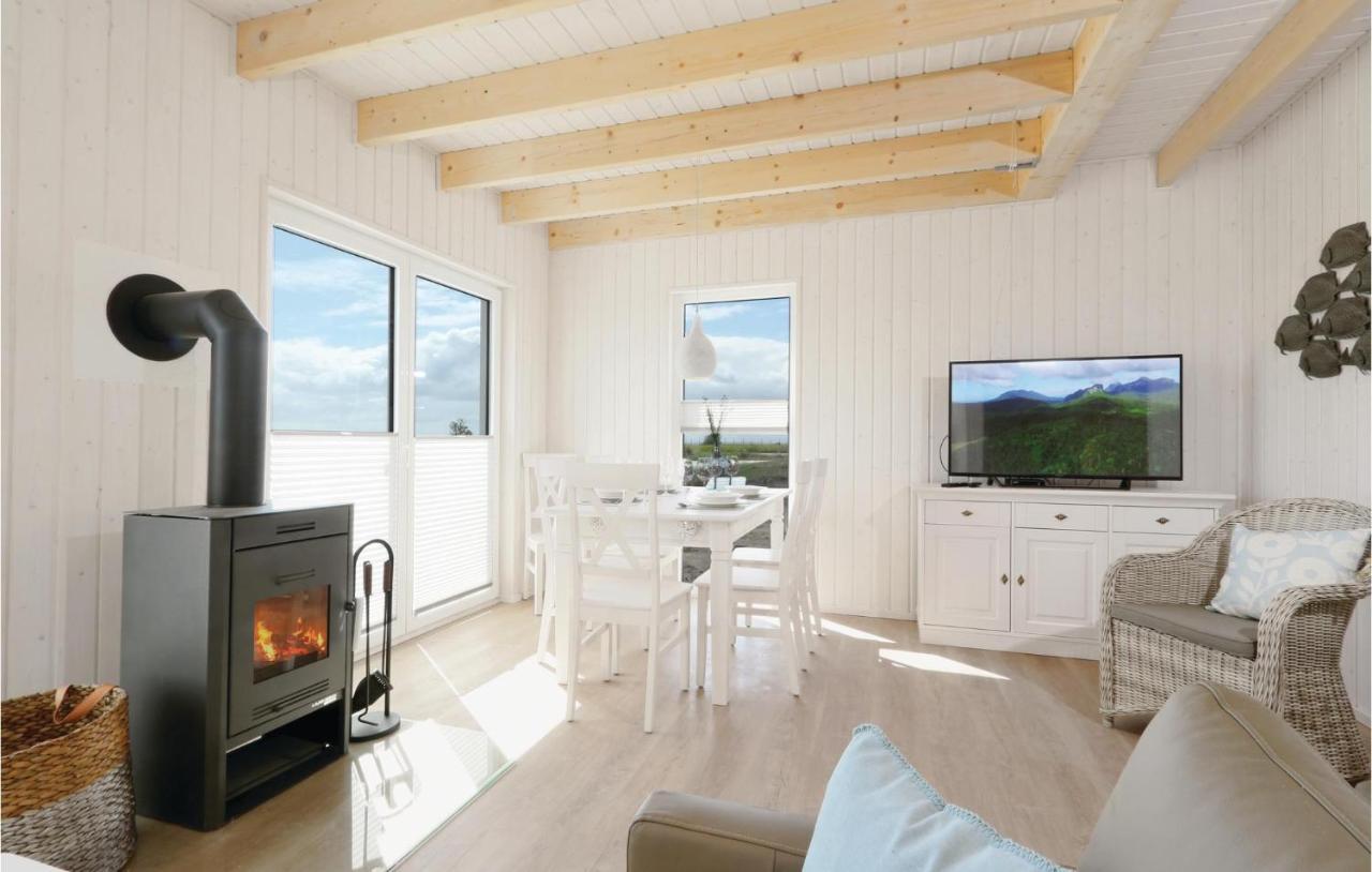Lovely Home In Ostseeresort Olpenitz With Sauna Bagian luar foto