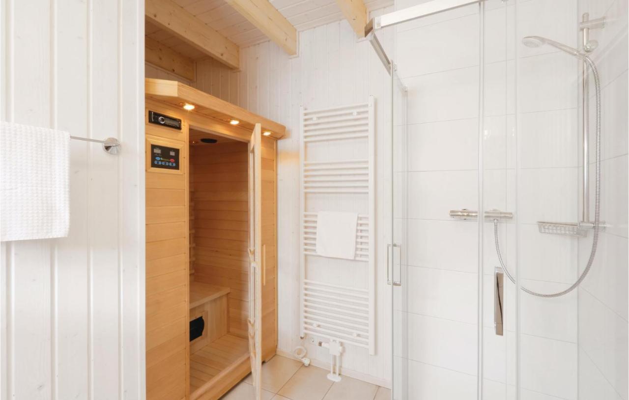 Lovely Home In Ostseeresort Olpenitz With Sauna Bagian luar foto